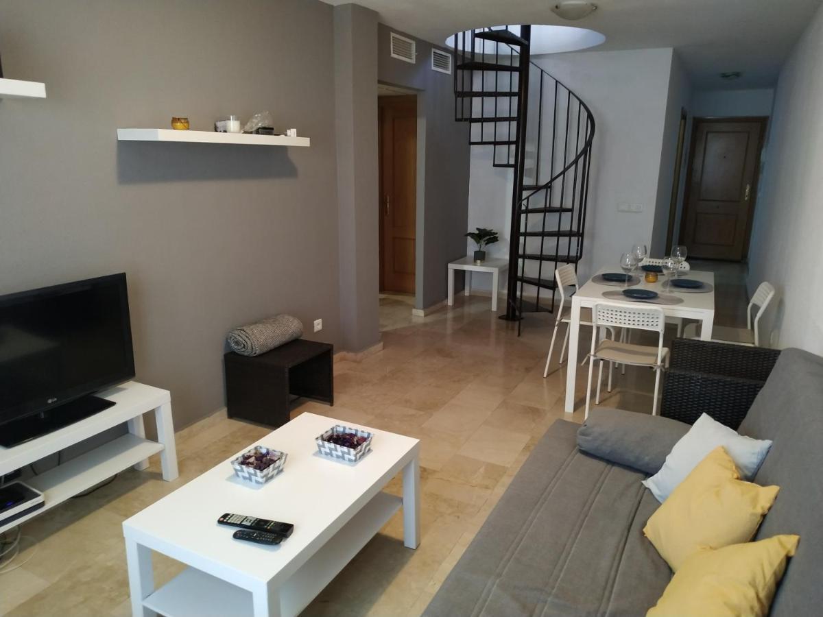 Malaga Yellow Duplex Free Parking And Terrace Dış mekan fotoğraf